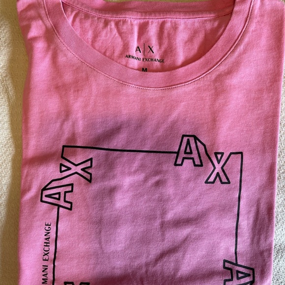Armani exchange shirt
Pink
Medium
Like brand new - Picture 1 of 3